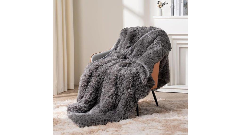 15 Best Premium Weighted Blankets for Better Sleep in 2025 — Comfort and Quality You Can Trust 17 grey faux fur blanket