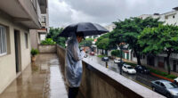Heavy Rain Causes Flooding In São Paulo's East Zone