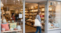 Bed Bath & Beyond Returns To Canada